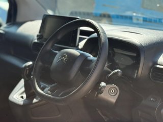/photos/11647/cb8e65d1-e65e-4031-8775-01eadd829a87_i320x240.jpg