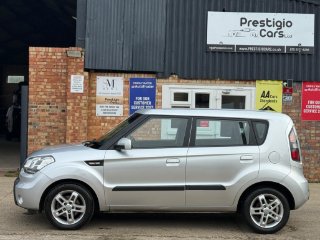 /photos/11647/e3ad5e25-29cd-436f-bfb4-1df1a9766ce0_i320x240.jpg