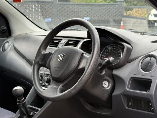 /photos/11647/e3e5e016-7f13-4fe2-8b85-7d15daf3dbe4_i320x240.jpg
