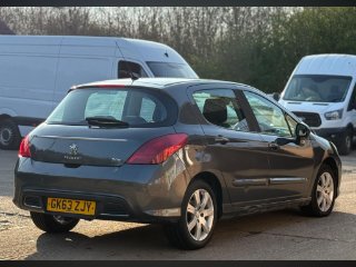 /photos/11647/fea149cc-b3fd-44f5-bdc0-f3ac7ca35ab6_i320x240.jpg